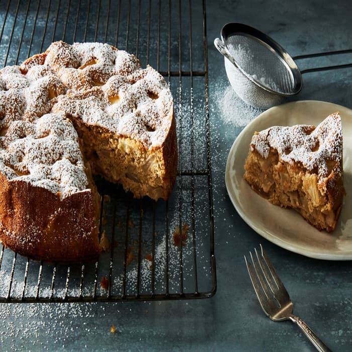 Apple cake